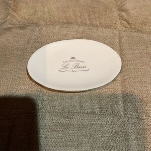 Le Bain Accessories by Kassatex Le Bain Soap Dish - Porcelain Excellent Cond.